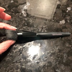 ⭐️Five $5 items for $15⭐️ Mary Kay liquid foundation brush